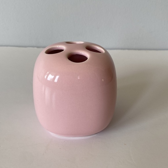 VINTAGE MCM pink toothbrush holder - Picture 5 of 10